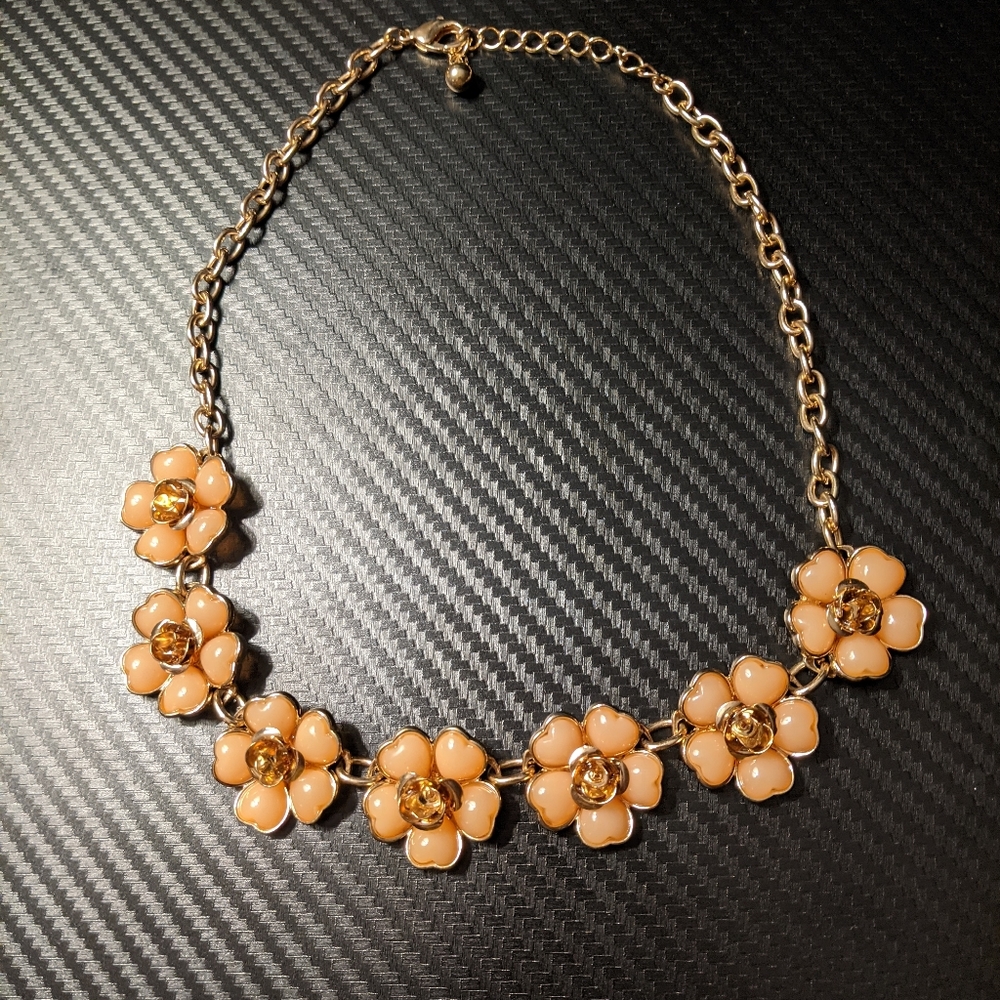 Flower necklace
